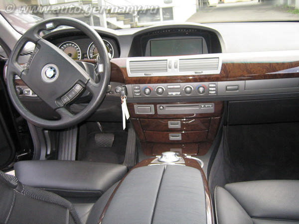 BMW 745 117